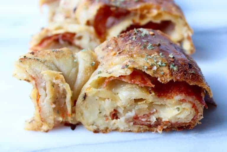 easy cheesy pepperoni bread recipe pepperoni pizza bread