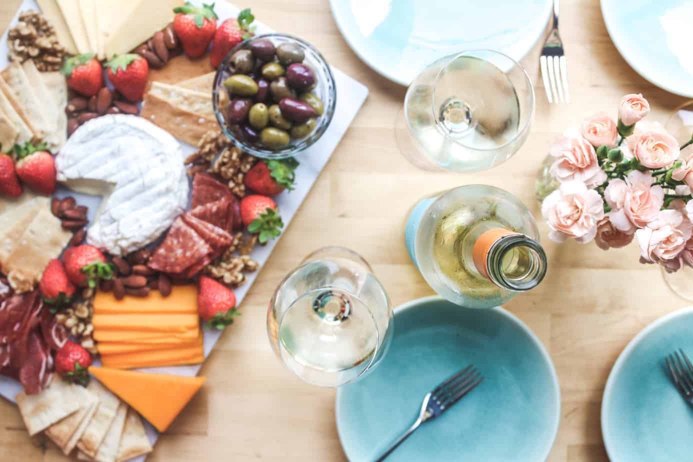 four tips to help you throw an easy dinner party (including how to make