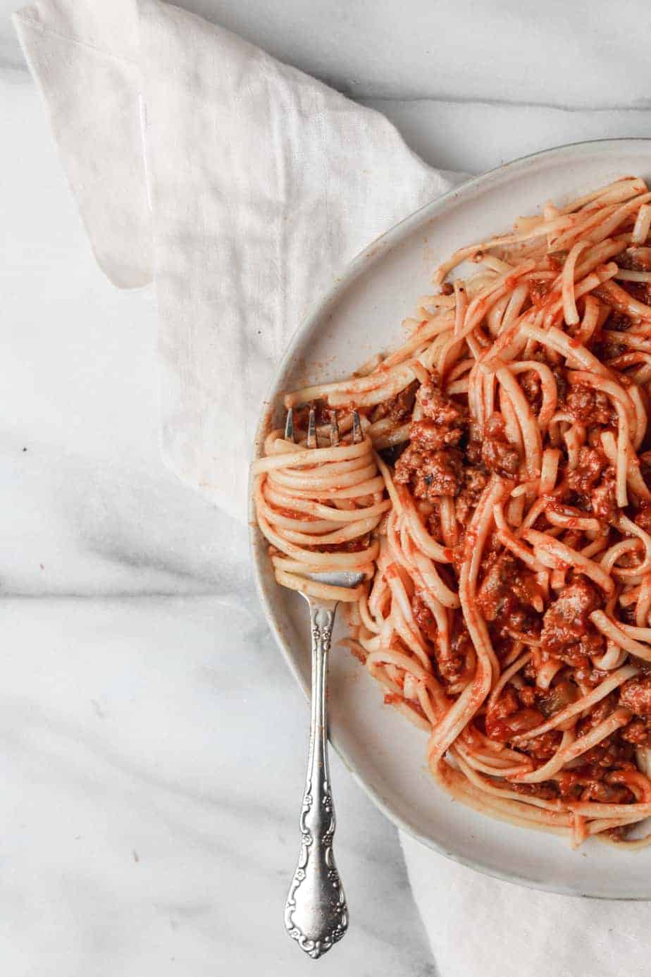 easy homemade spaghetti sauce fork twirl