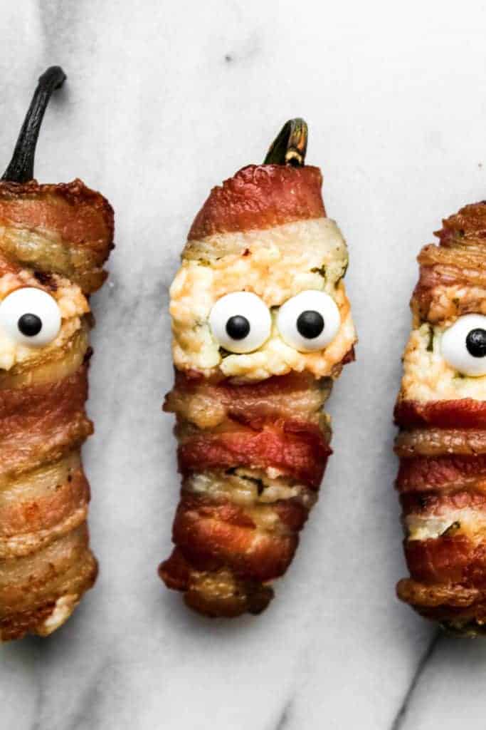 how to make bacon wrapped jalapeno popper mummies