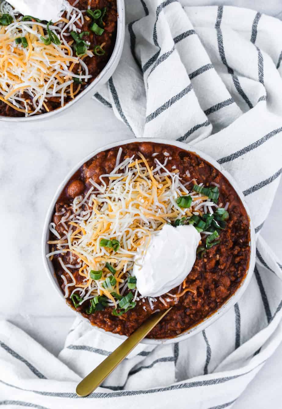 mom's award winning chili recipe with sour cream and cheese