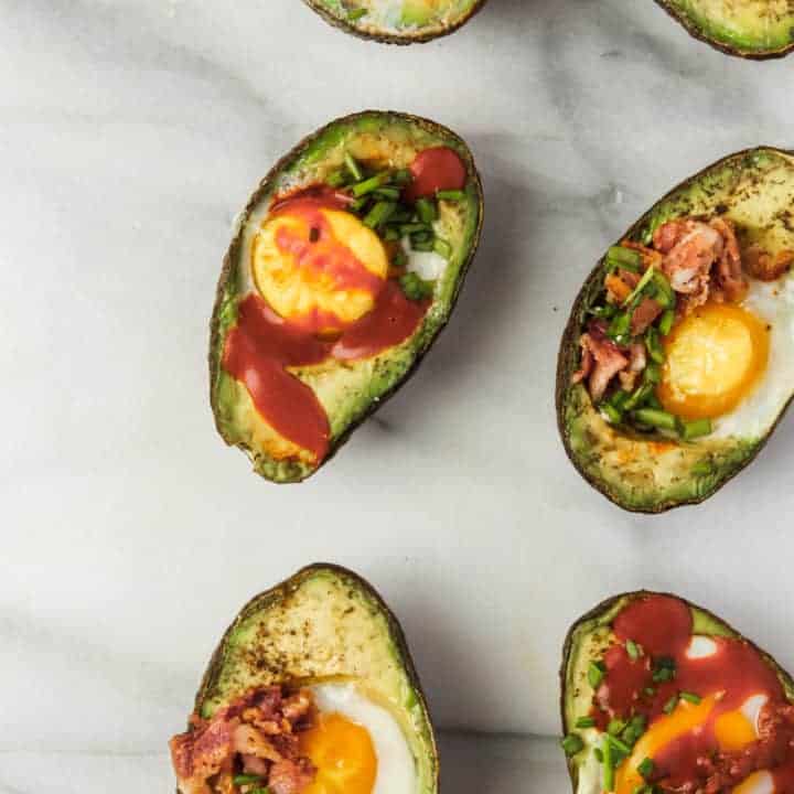 baked eggs in avocado (gluten free, dairy free, paleo, and whole30 breakfast)