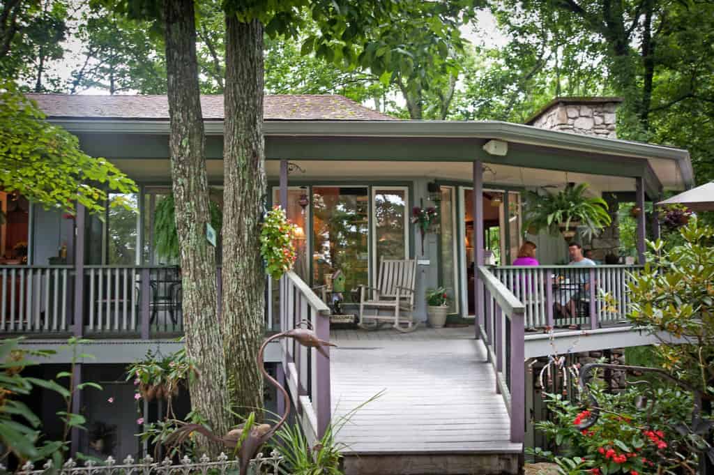 14 romantic and relaxing asheville bed and breakfast inns